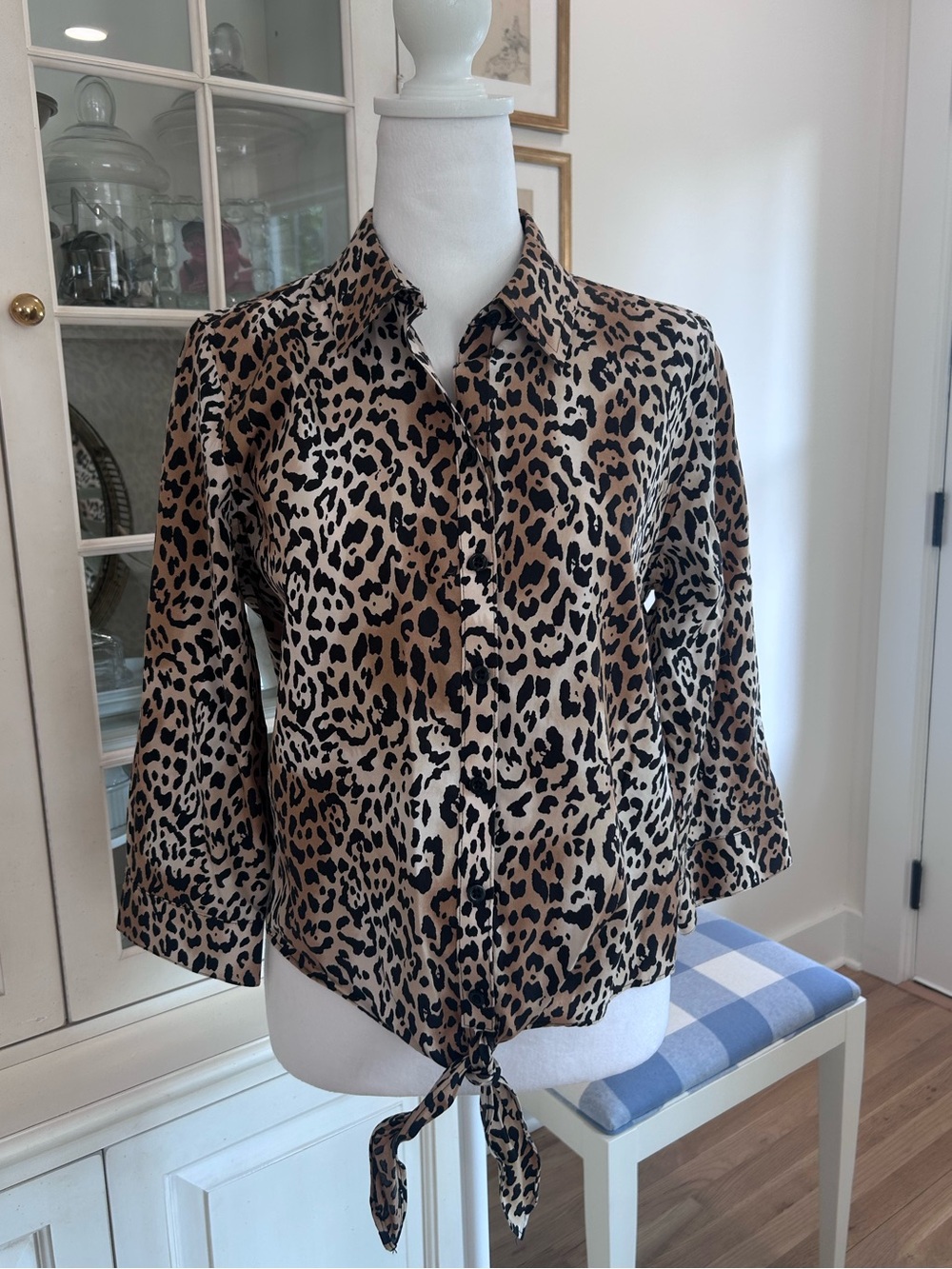 Chico’s Animal Print No Iron Shirt Sz Small